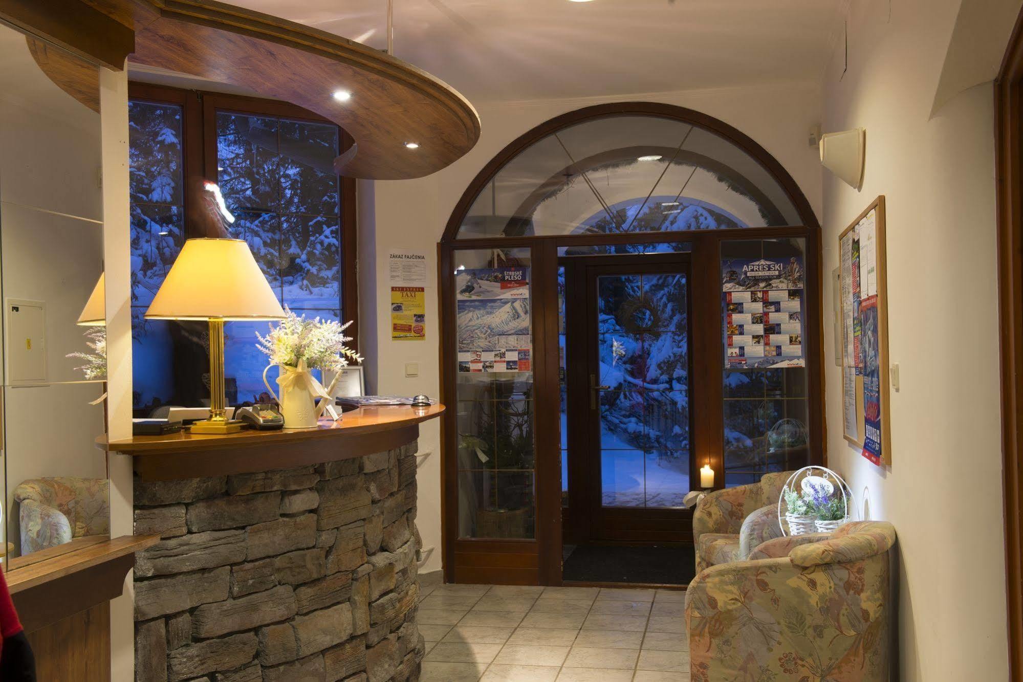 Penzion Pleso Strbske Pleso ภายนอก รูปภาพ
