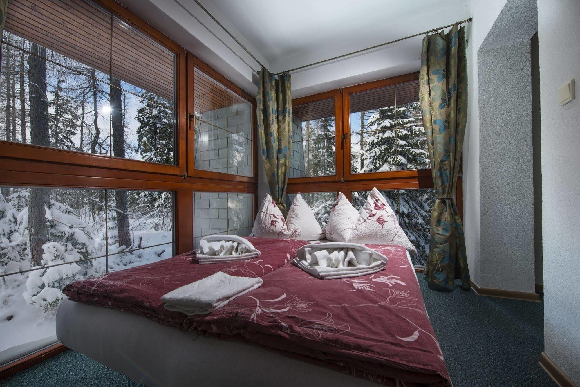 Penzion Pleso Strbske Pleso ภายนอก รูปภาพ