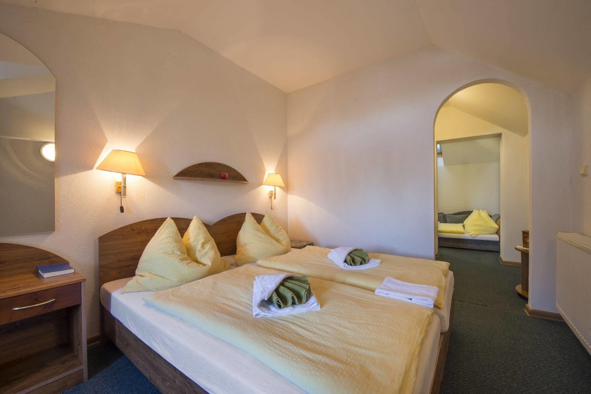 Penzion Pleso Strbske Pleso ภายนอก รูปภาพ